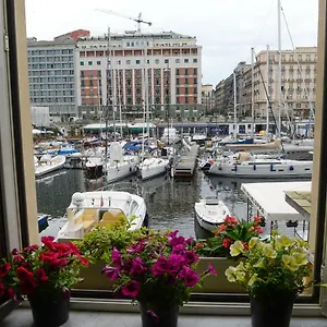 Casa Del Porto Al Borgo Marinari , Naples Italy